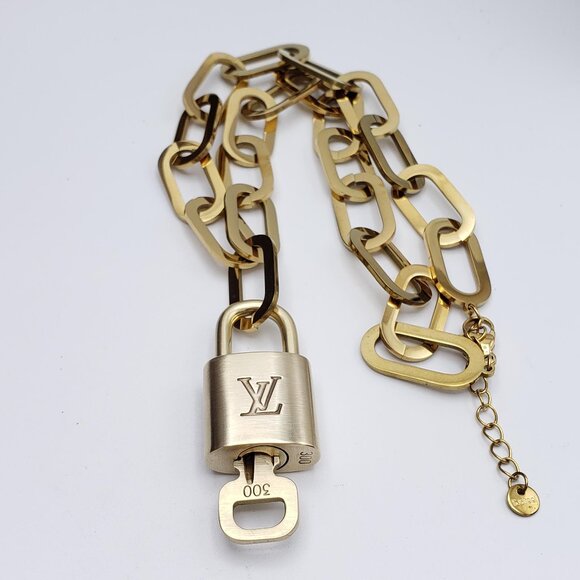 Authentic Louis Vuitton GoldPadlock w/Unbranded Stainless Steel Paper Clip Chain - Picture 10 of 13